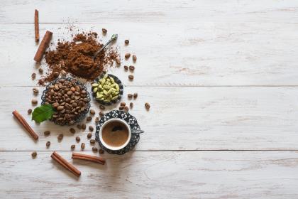Kawa z kardamonem – jak przyrządzić?