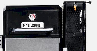 Amerykańska marka Masterbuilt projektuje wysokiej jakości grille węglowe wypsażone w nowoczesne technologie. 