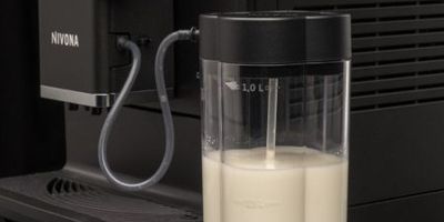 Funkcja One Touch Spumatore pozwala na sprawne przygotowanie przepysznej kawy mlecznej.