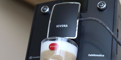 Praktyczna i niezawodna funkcja One Touch Spumatore daje nam możliwość przygotowania kawy mlecznej za dotknięciem wyłącznie jednego przycisku. 