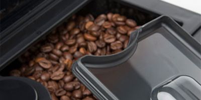 Ekspres do kawy Nivona 789 posiada wbudowany nowy, wyjątkowo cichy młynek do kawy ziarnistej, który jest wykonany ze stali hartowanej.