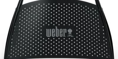 W przodu znajduje się logo marki Weber.