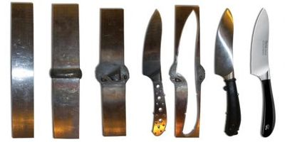 Każdy nóż jest wykonany z jednego kawałka utwardzanej, niemieckiej stali nierdzewnej DIN 1.4116. Noże posiadają ostrza wykonane ręcznie metodą japońską o kącie nachylenia 15°.