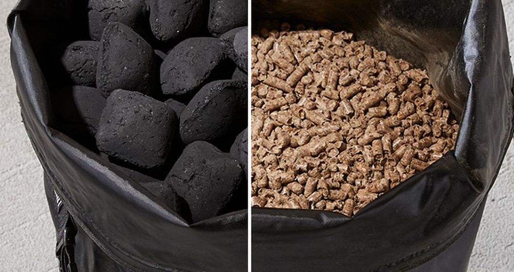 Torba na pellet oferowana przez producenta Weber to doskonały sposób na przechowywanie węgla drzewnego lub pelletu.